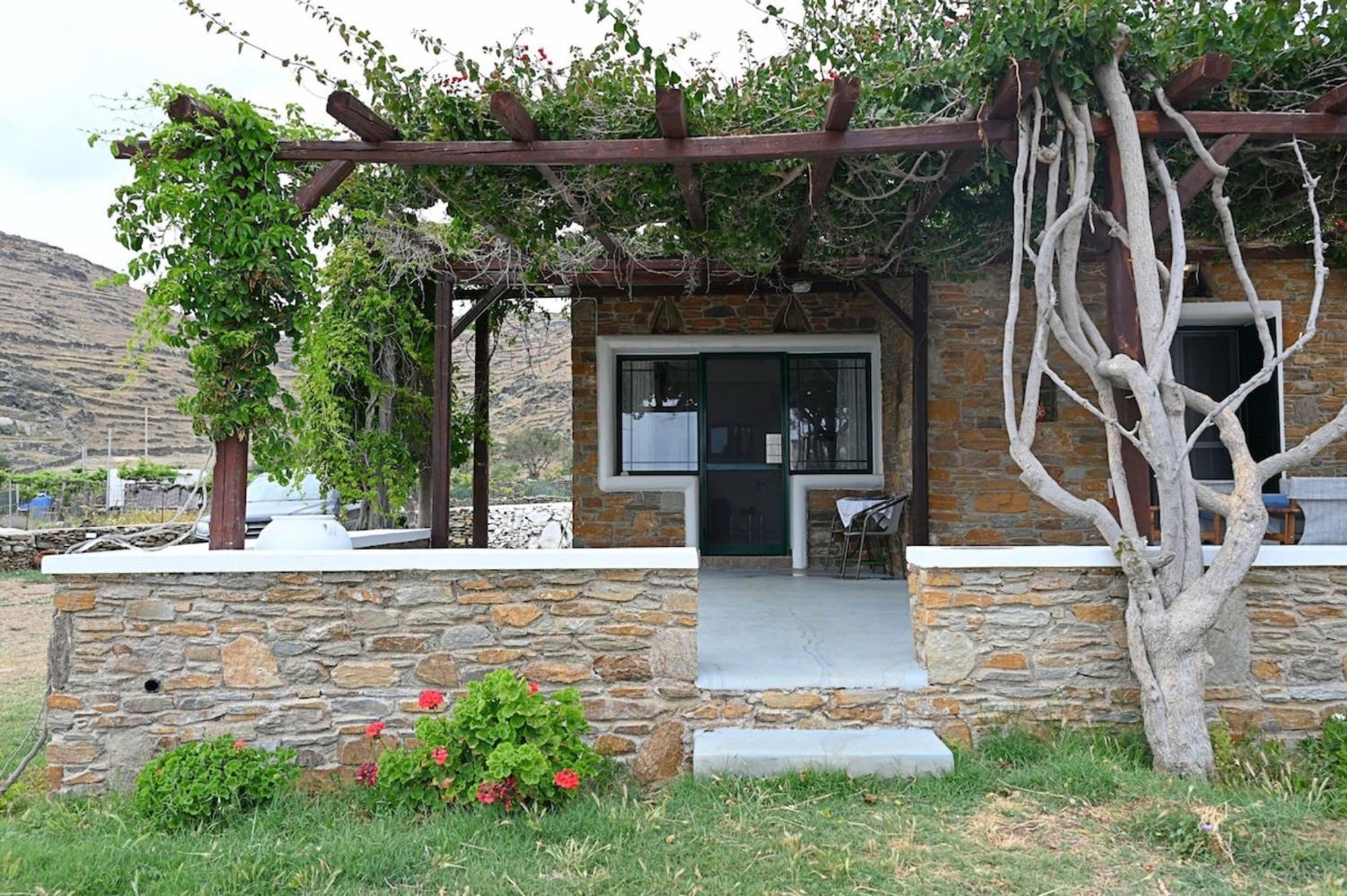 Simousi House